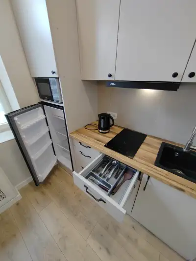 Брестская 76