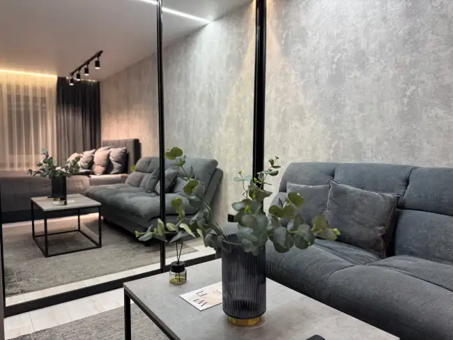 Жореса Алферова, 5