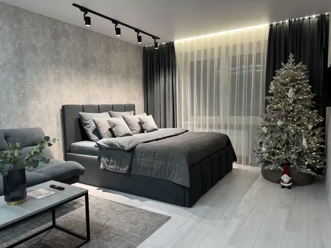 Жореса Алферова, 5