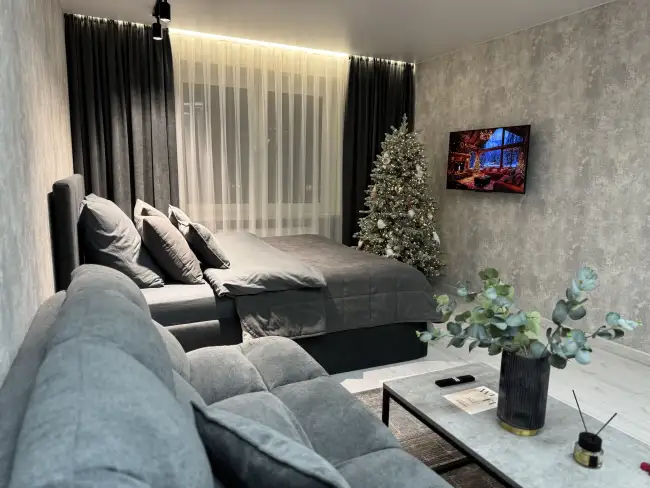 Жореса Алферова, 5