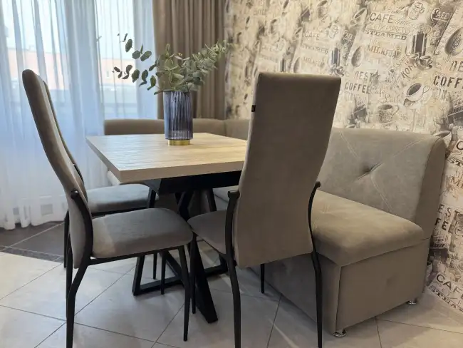 Богатырева, 27