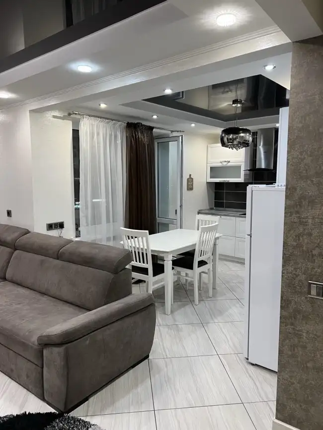 Пр.Дзержинского д.115