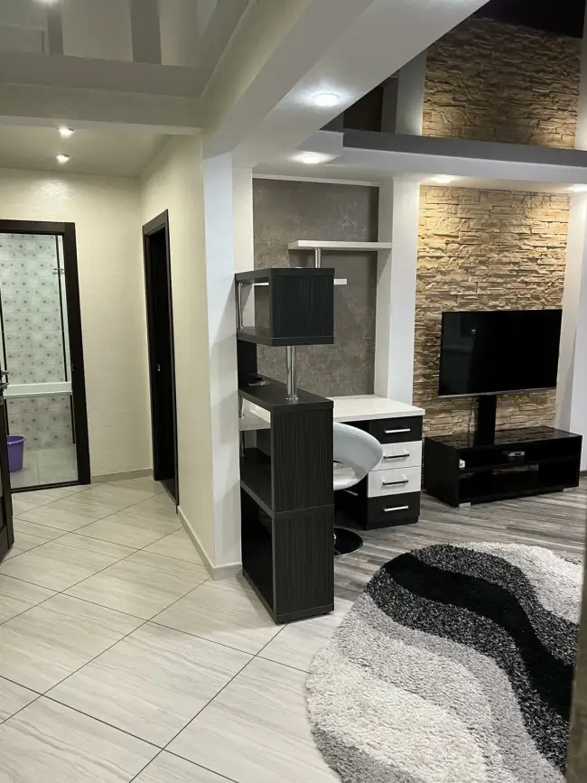 Пр.Дзержинского д.115