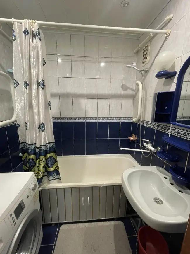 Ул. Трифонова д.111