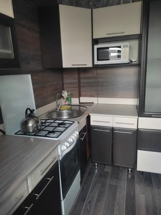 ул. 1 Семилетки д.18 кв.38