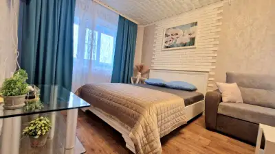 Народного ополчения 18