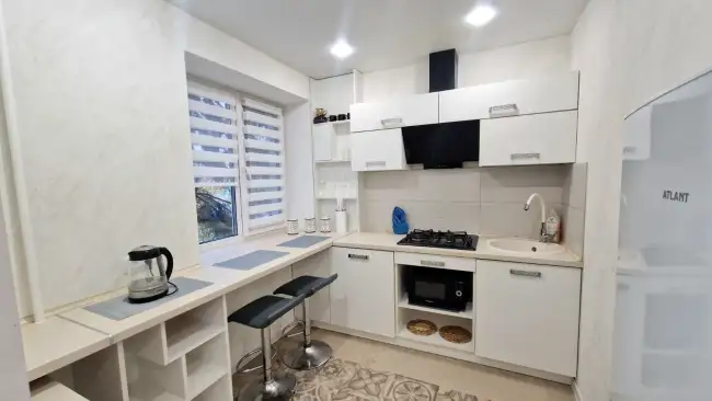 Проспект победы 12а