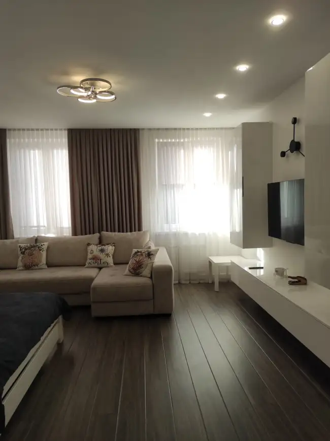 ул.Ровецкая 8