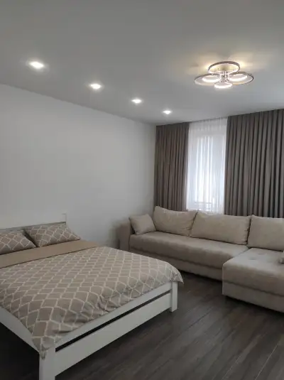 ул.Ровецкая 8