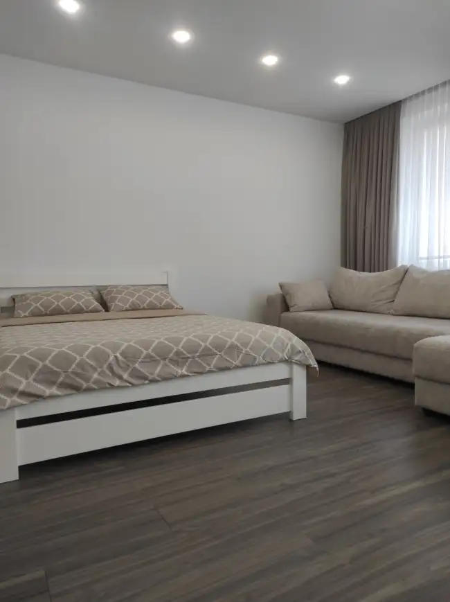 ул.Ровецкая 8