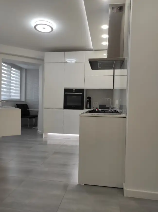 ул.Ровецкая 8