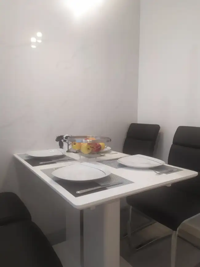 ул.Ровецкая 8