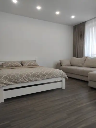 ул.Ровецкая 8