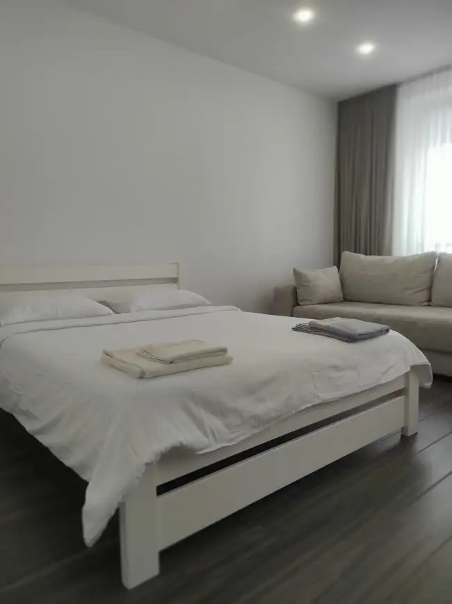 ул.Ровецкая 8