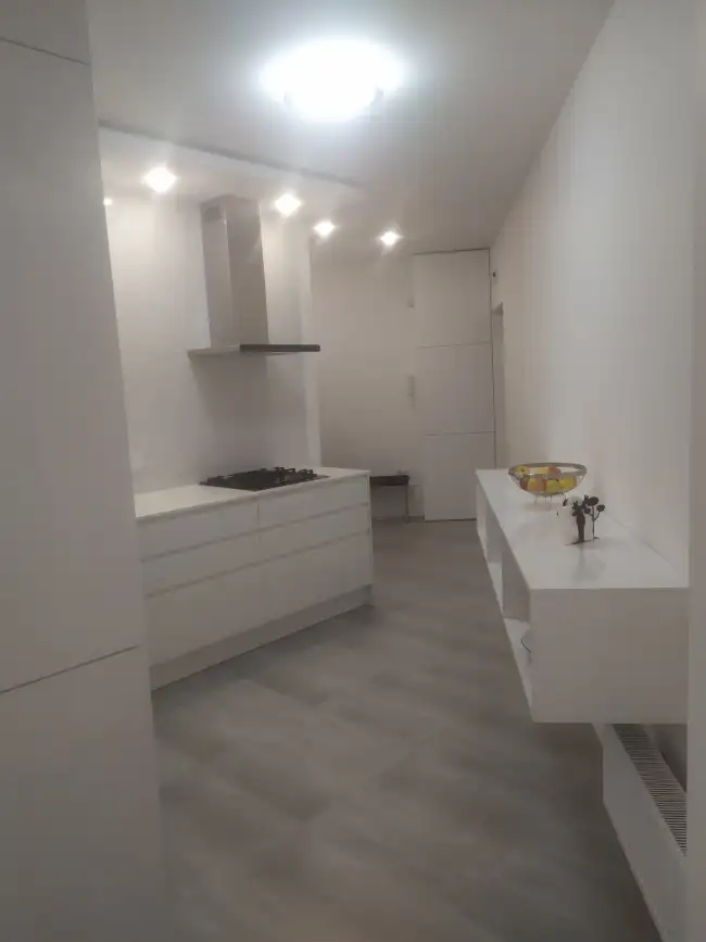 ул.Ровецкая 8