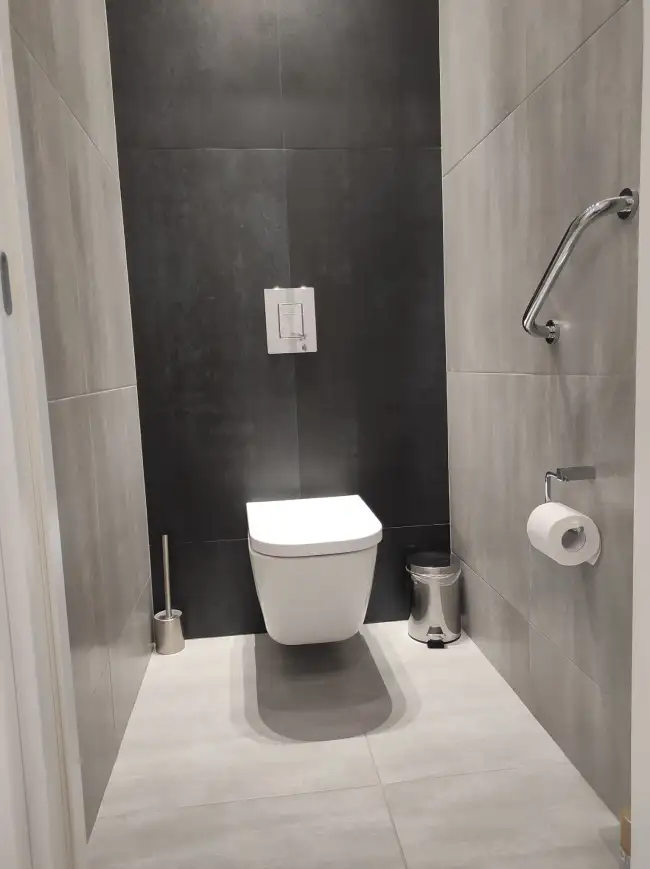 ул.Ровецкая 8