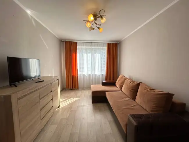 Брест, Октябрьской Революции, 3