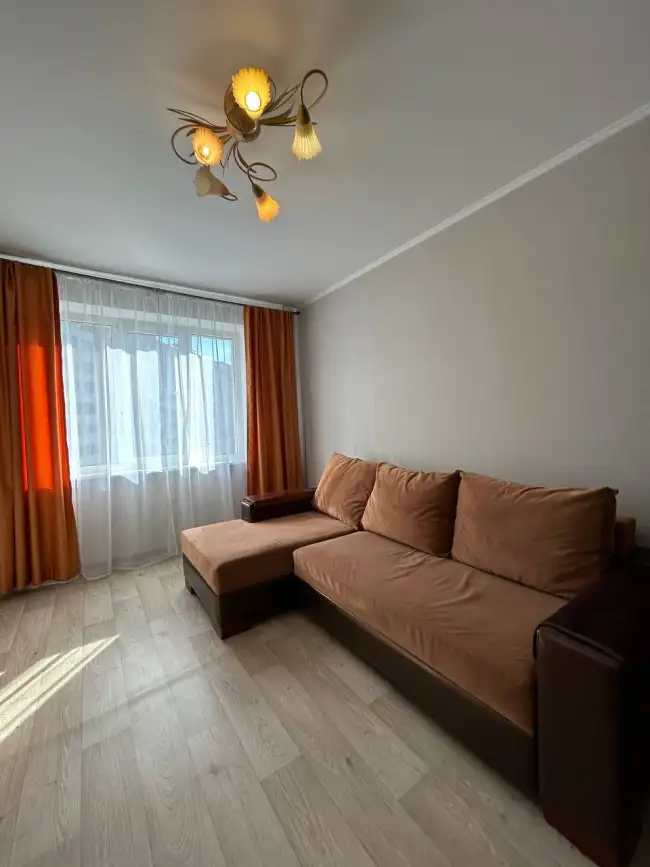 Брест, Октябрьской Революции, 3