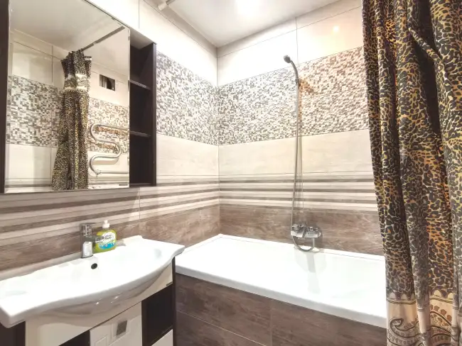 Гомель, ул. Юбилейная 6