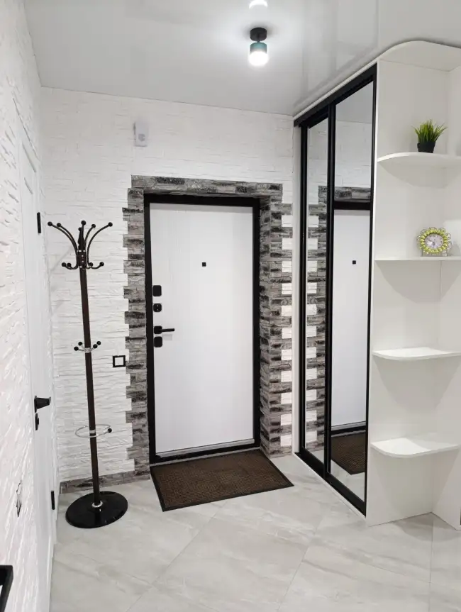 Советских пограничников 57