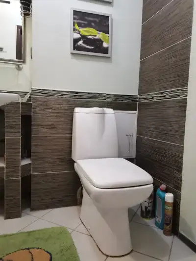 Космонавтов 7