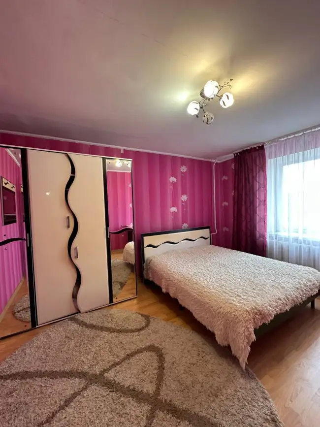 Пинск, Черняховского, 17