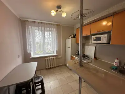 Пинск, Черняховского, 17