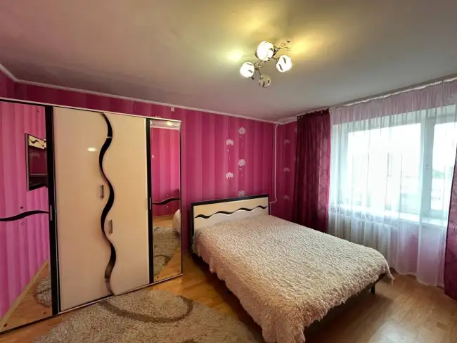 Пинск, Черняховского, 17
