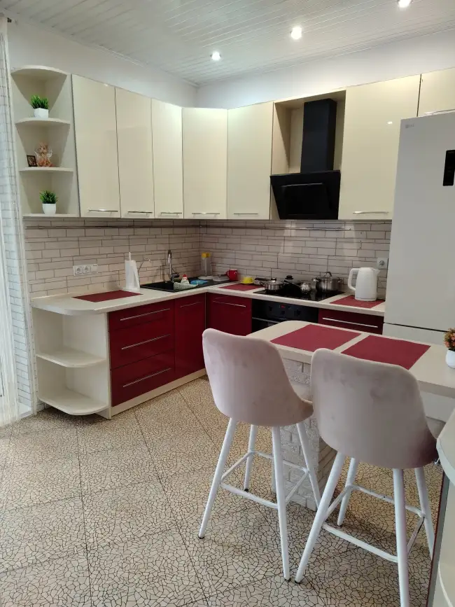 Гагарина 25