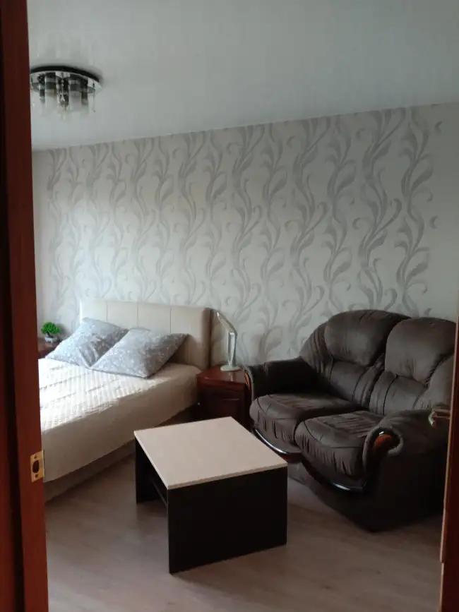 Гагарина 25