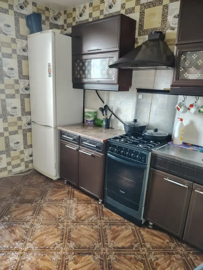 Гагарина 12/1