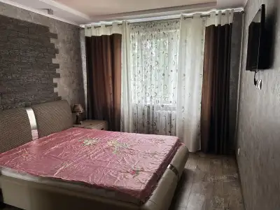 Гагарина 4