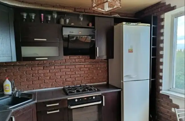 Строителей 30