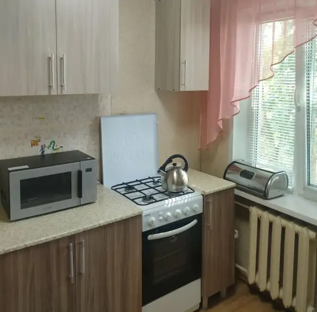 г. Витебск . ул. Правды. д. 37 кор. 1